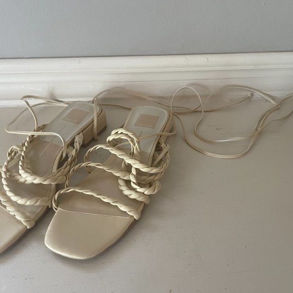 Dolce Vita Hayley Sandals - like new - Picture 2 of 6
